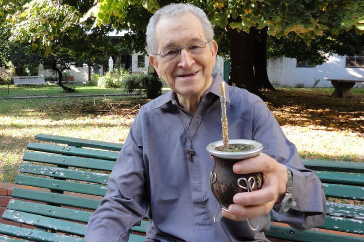 El capuchino Luis Dri.