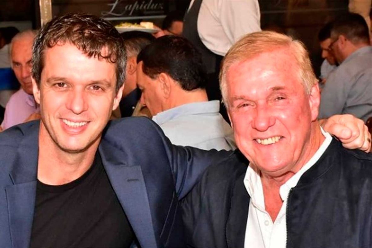 El hijo y su padre, a&ntilde;os atr&aacute;s