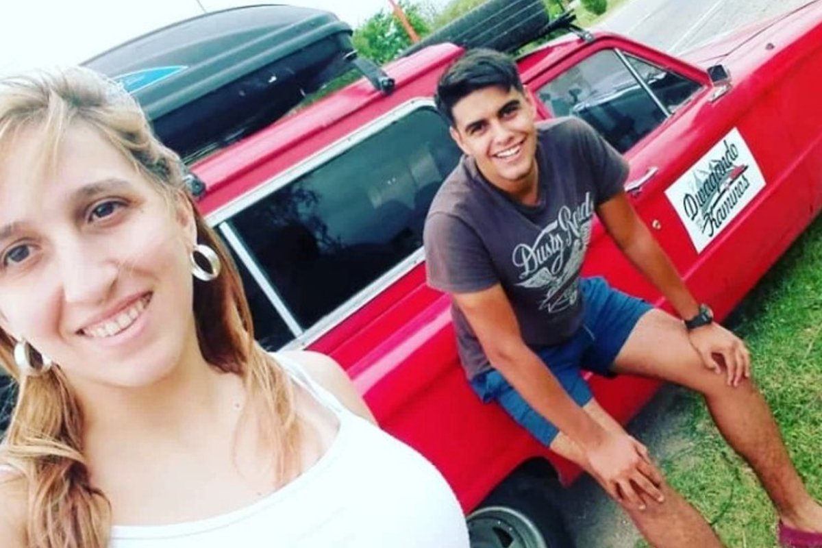 Viaje de Karen y Domingo en otro veh&iacute;culo