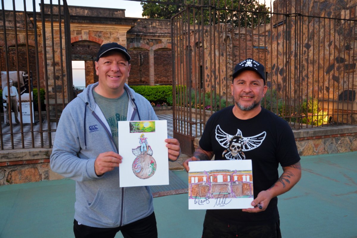 Tisocco recibi&oacute; los bocetos, de mano de su autor.