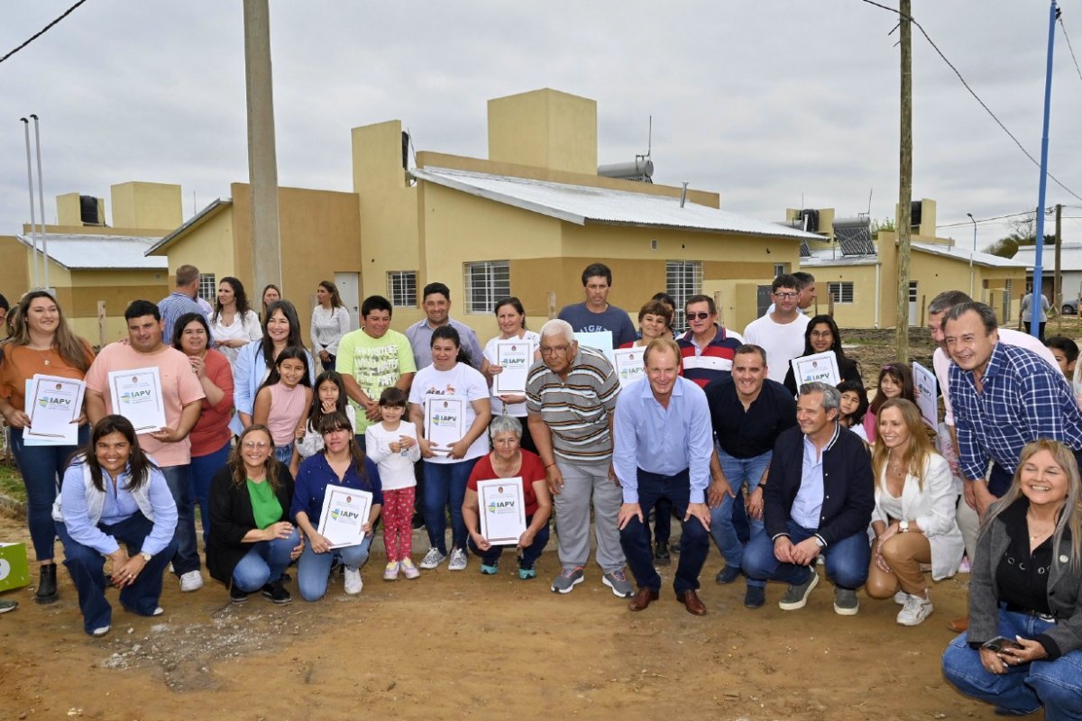 Bordet entreg&oacute; viviendas en La Criolla.