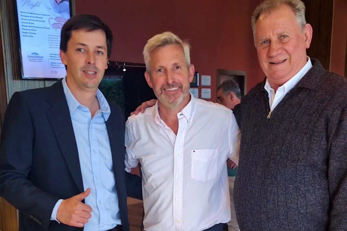 Bernardo Schneider con Frigerio y Cavagna.