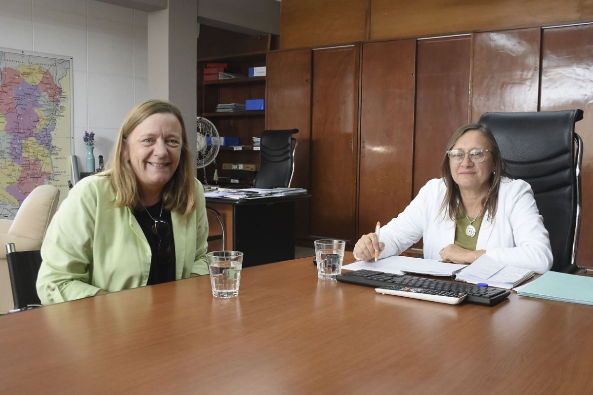 Ver&oacute;nica Berisso y Marisa Paira.