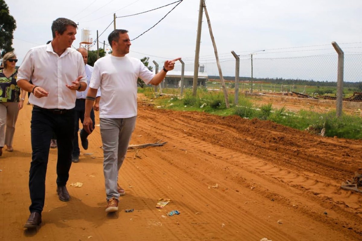 Cresto y Cabandi&eacute; recorrieron el Nodo Ambiental.