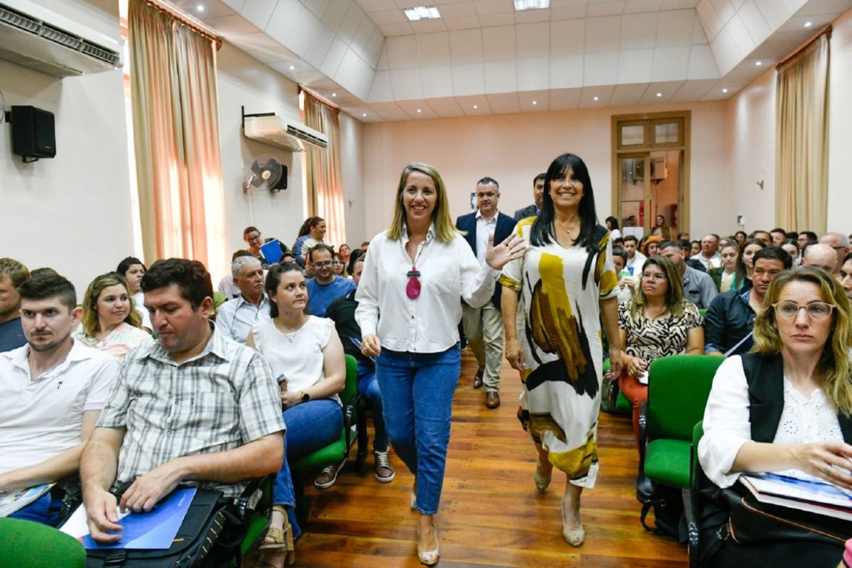 Laura Stratta y Alicia Aluani en la UNER.