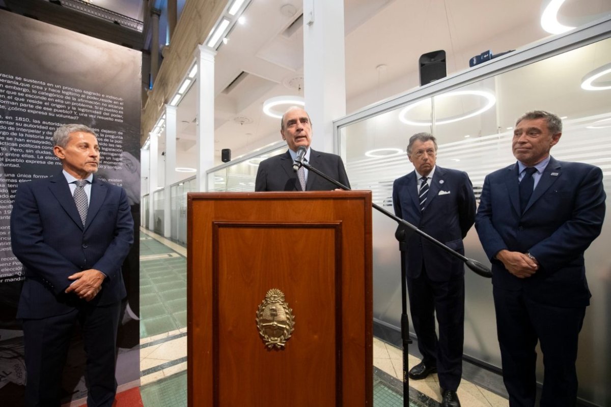 El ministro de Interior, Guillermo Francos.