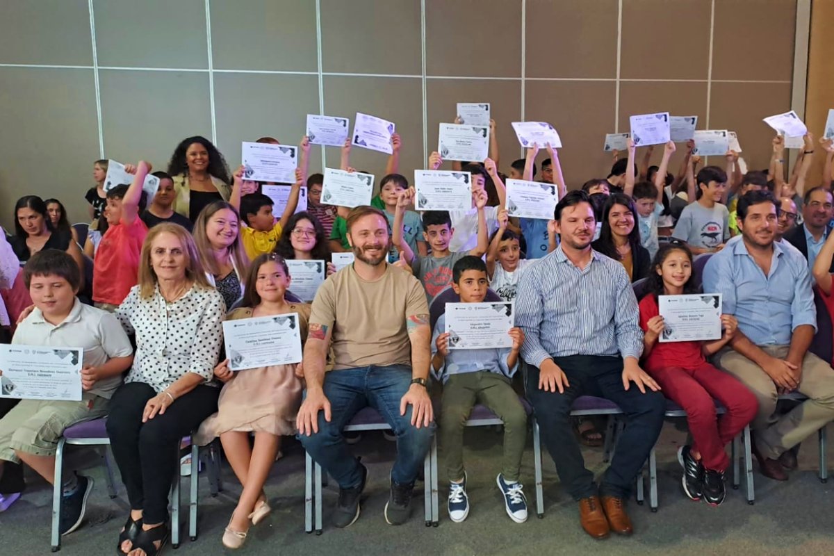 Entregaron los diplomas del Club de Rob&oacute;tica.
