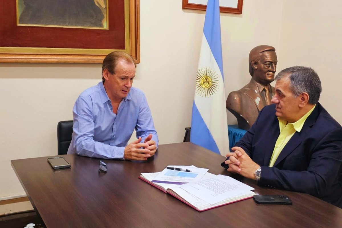 Gustavo Bordet junto a Jos&eacute; C&aacute;ceres.