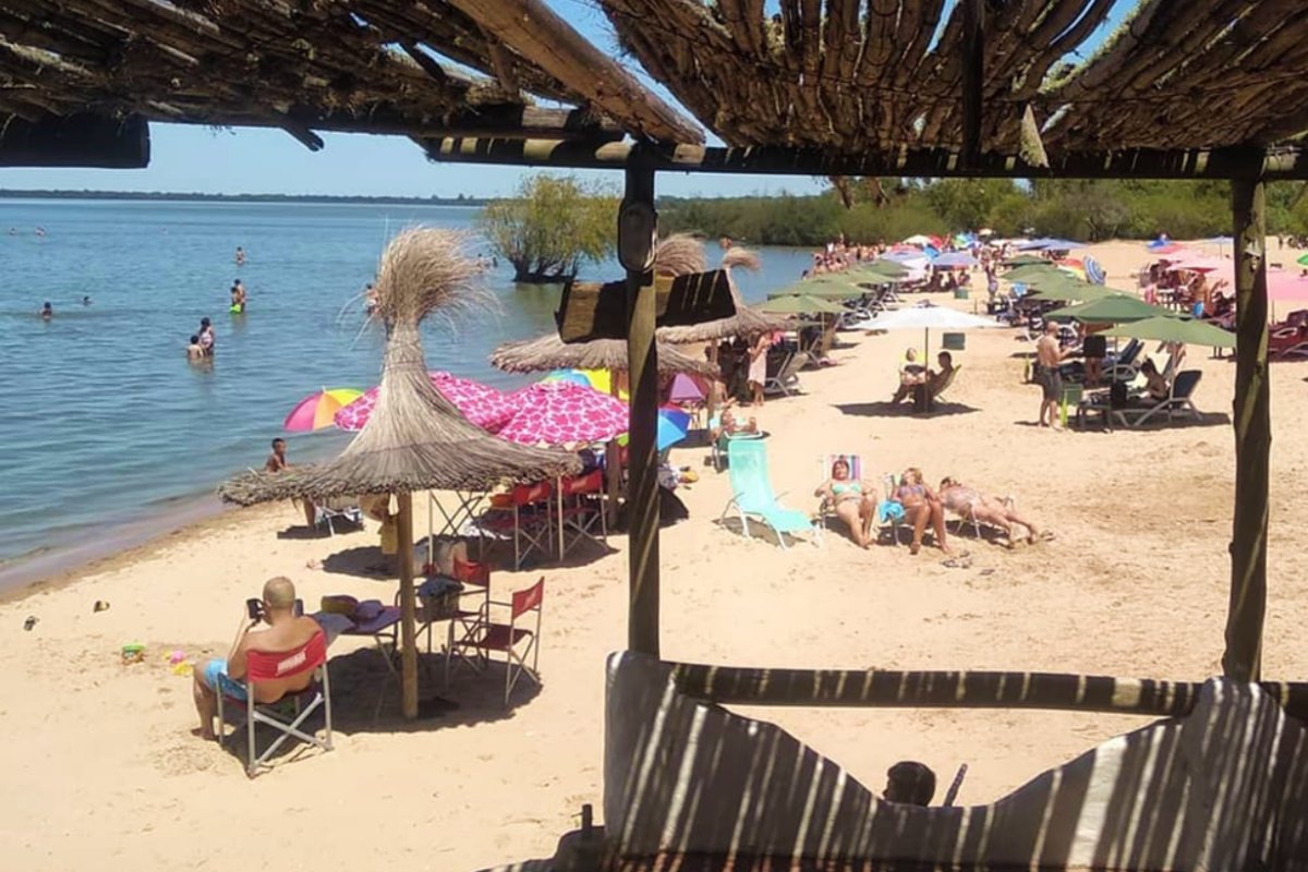 &Ntilde;andubaysal, el cl&aacute;sico balneario en Gualeguaych&uacute;.