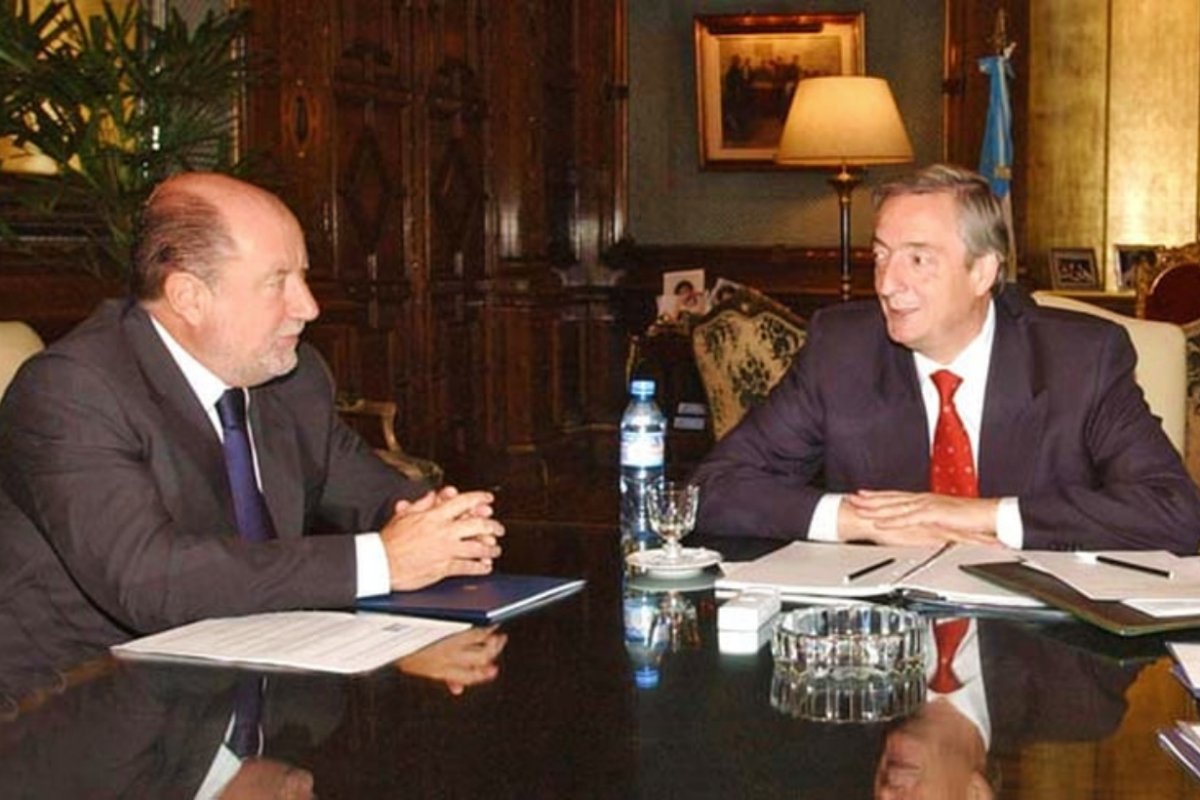 Petit se remont&oacute; a 2003 cuando gobernaba Busti.