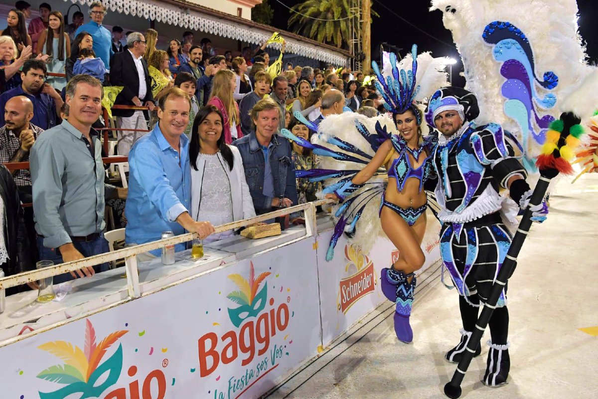 Piaggio, Bordet, &Aacute;vila y Bahillo en el Carnaval.