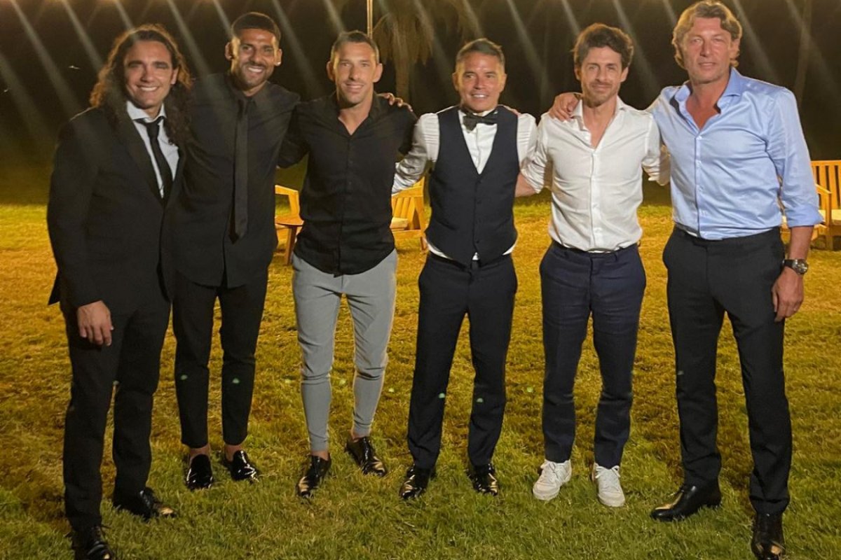 Sor&iacute;n, Jara, Maxi, Saviola, Aimar y Heinze.