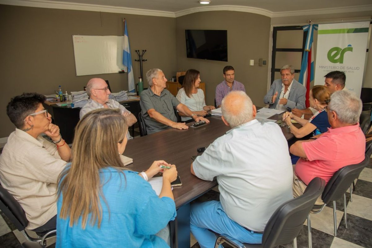 La reuni&oacute;n del ministro con Acler.