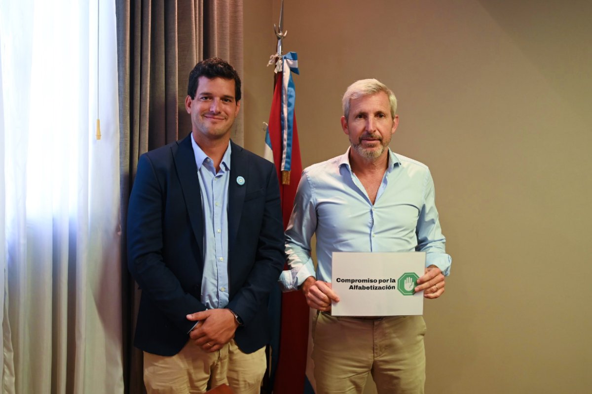 Frigerio acord&oacute; con Argentinos por la Educaci&oacute;n.