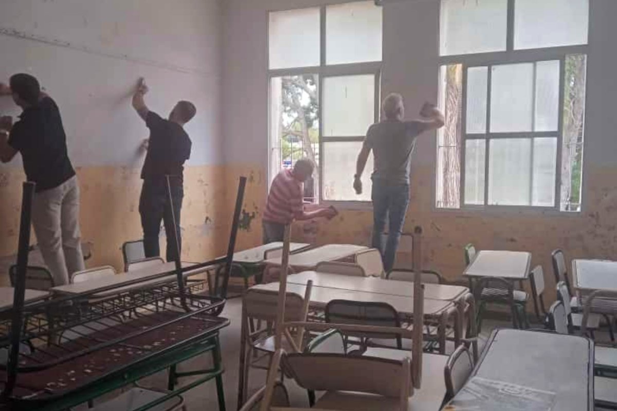 Frigerio, Barrios y Azcu&eacute;, en escuela San Mart&iacute;n.