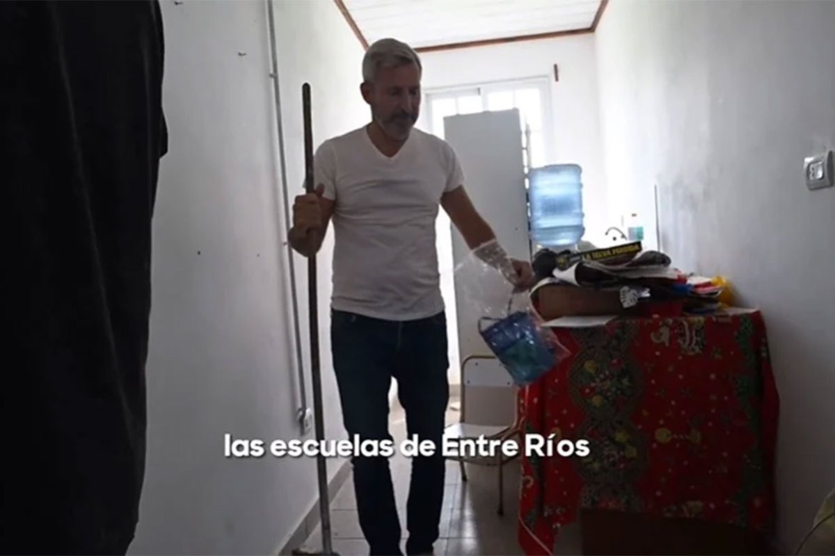 Frigerio en una escuela entrerriana