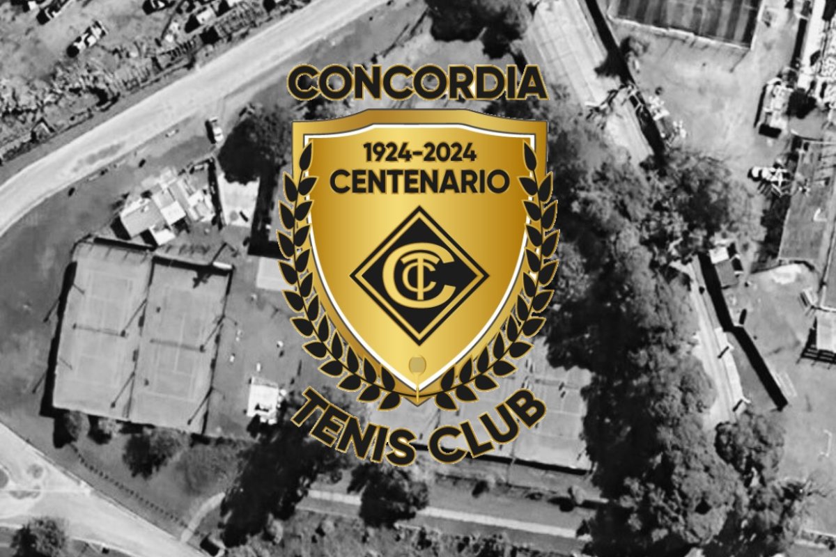 El escudo conmemorativo de los 100 a&ntilde;os.