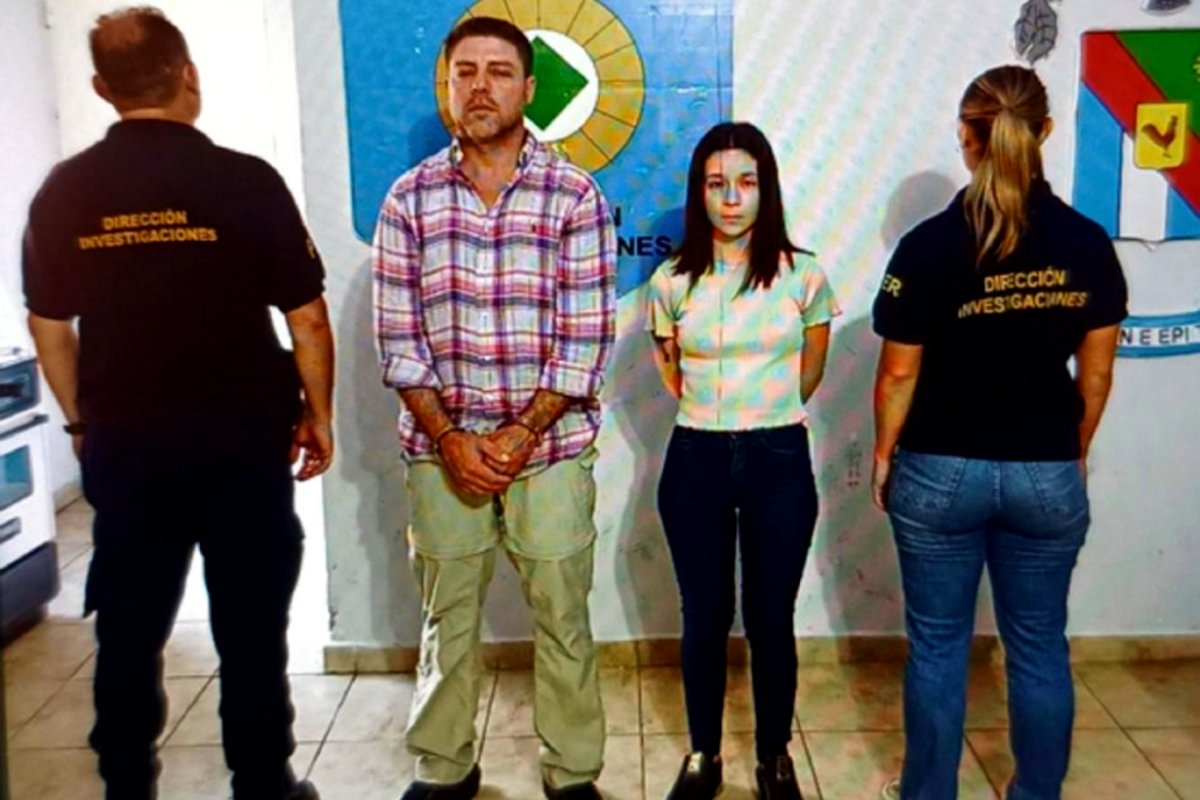 Airaldi, detenido. Leandro R&iacute;os lo indaga.