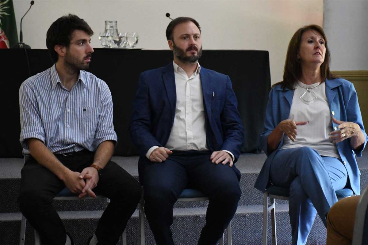 Azcu&eacute;, con Danilo Rossi y Alejandra Bruno