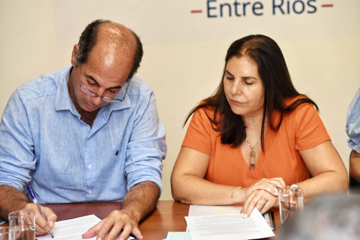 L&oacute;pez y Lena ir&aacute;n a la march de este 23 de abril.