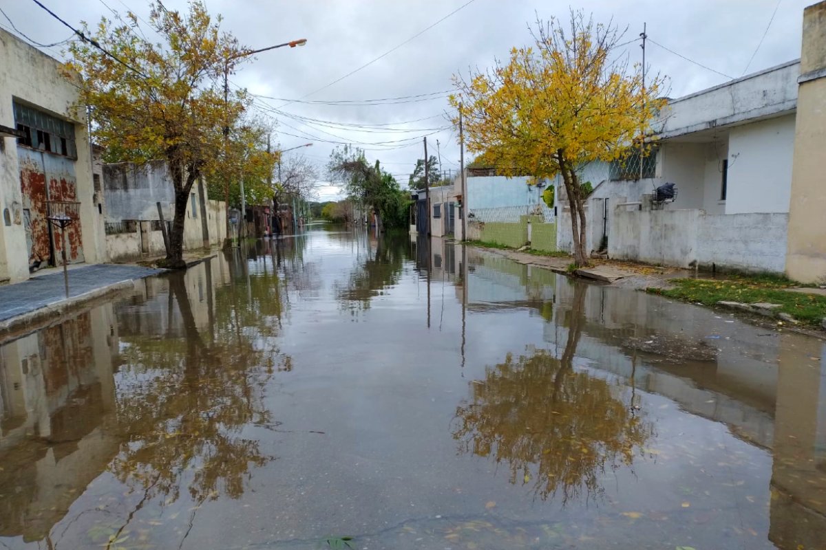 13 de mayo: Catamarca, entre Col&oacute;n y Bolivia.