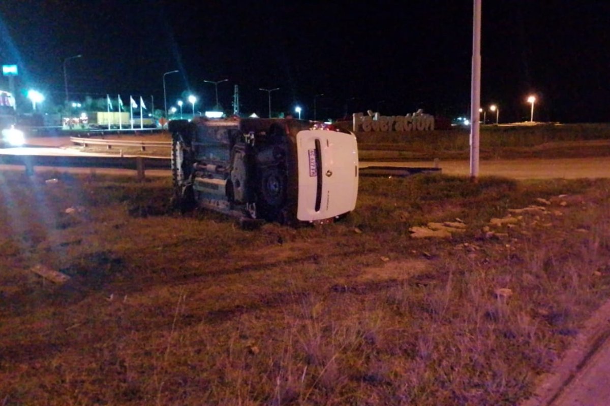 As&iacute; qued&oacute; la camioneta que llevaba 4 personas.