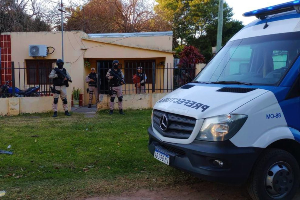 Hubo 10 allanamientos en Santa Elena.