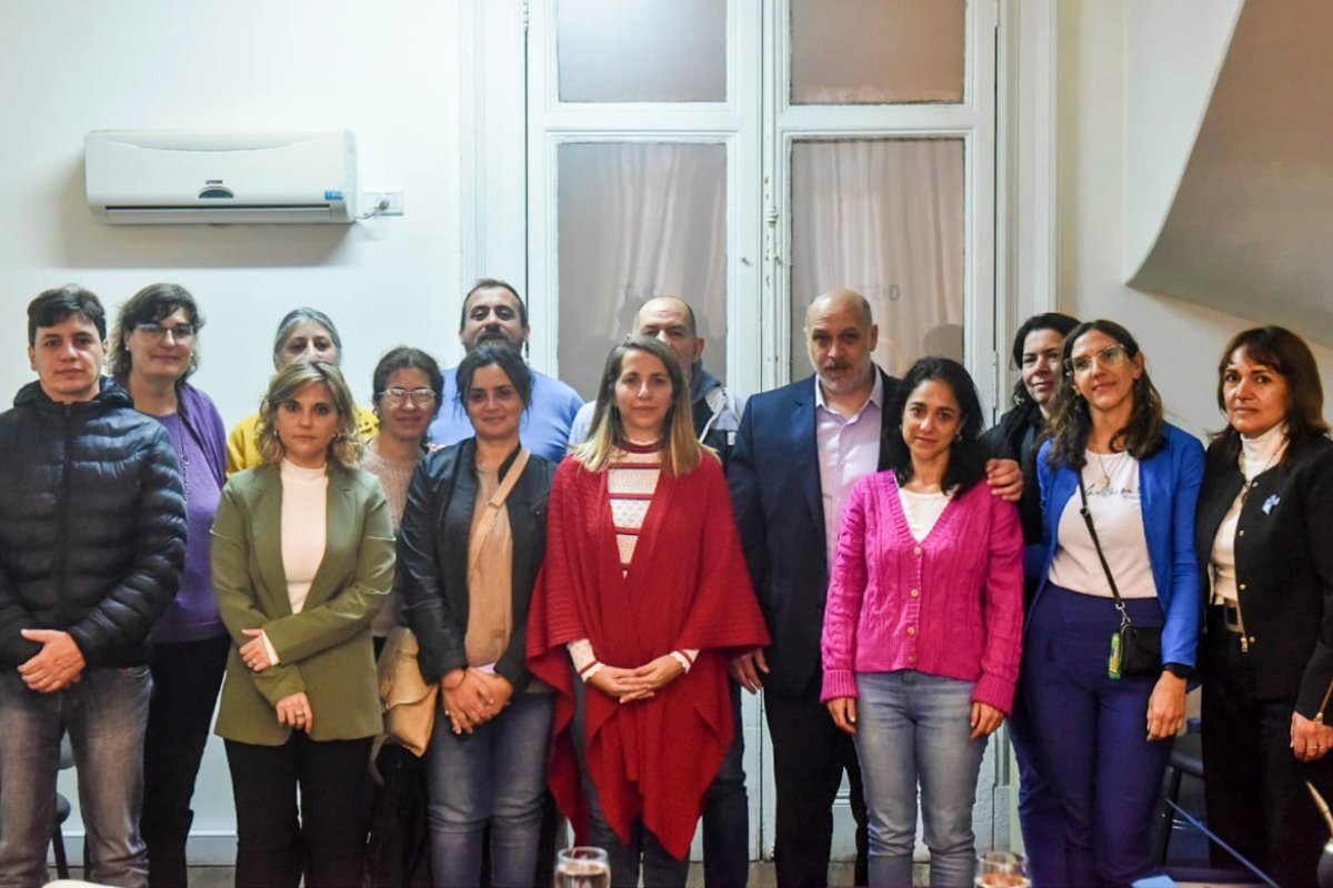 Diputados recibieron a despedidos del CDR Paran&aacute;.