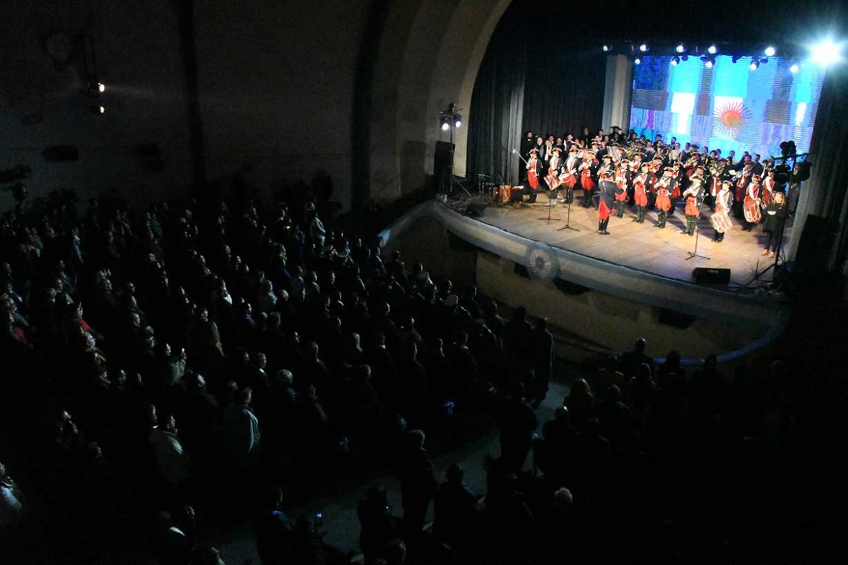 La banda del Regimiento, en el Ode&oacute;n