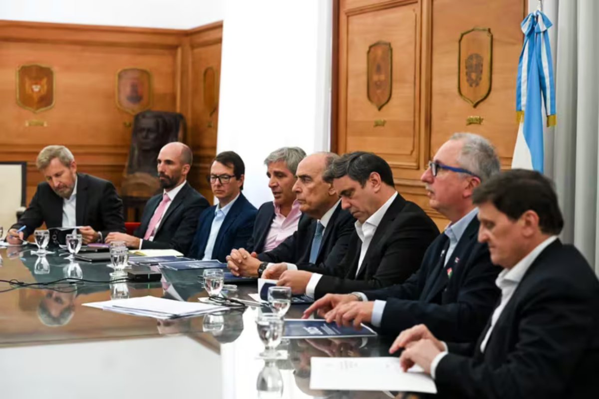 Frigerio, presente en reuni&oacute;n con Francos y Caputo