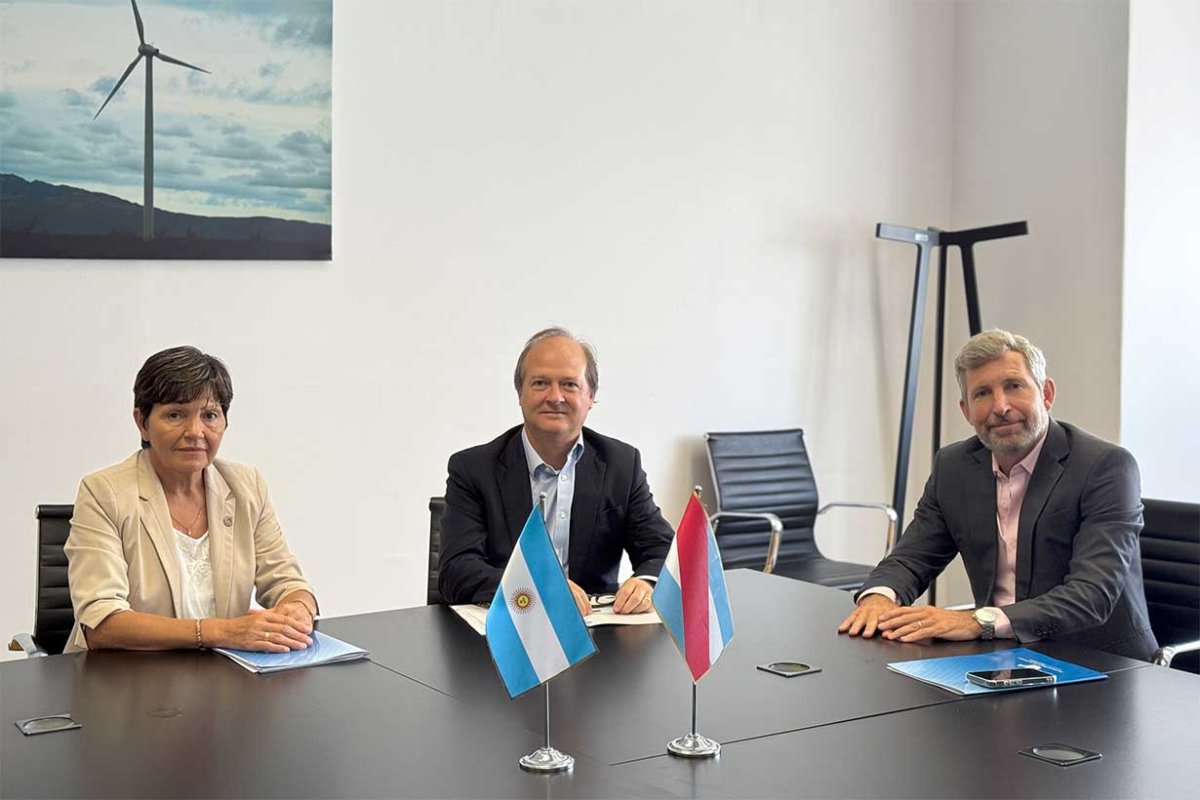 Frigerio y Zapata con Daniel Gonz&aacute;lez