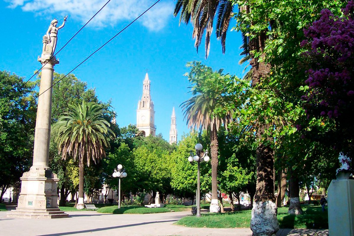 Hoy habr&aacute; acto en plaza "Constituci&oacute;n".
