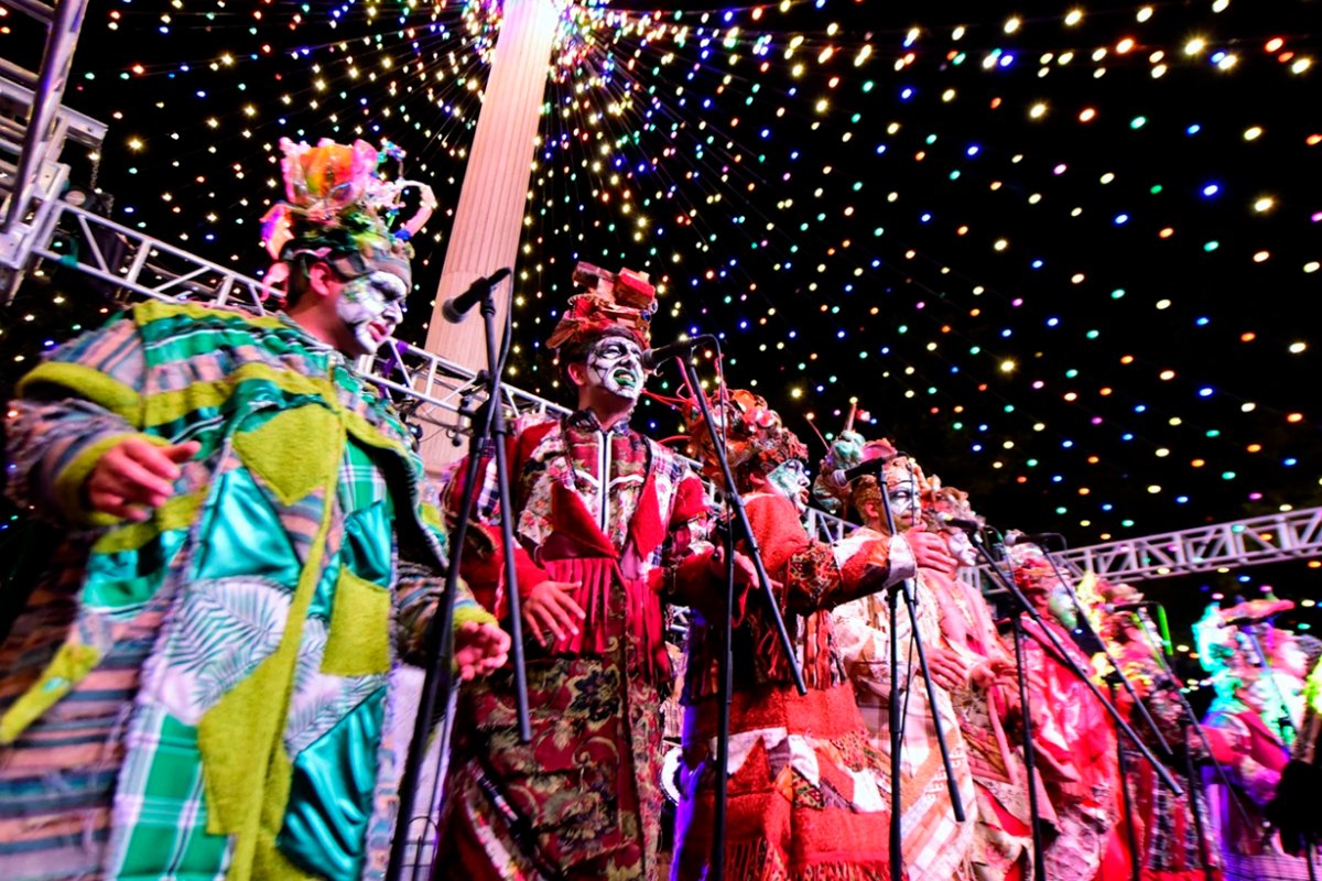 Do&ntilde;a Bastarda, campeona del Carnaval de Montevideo