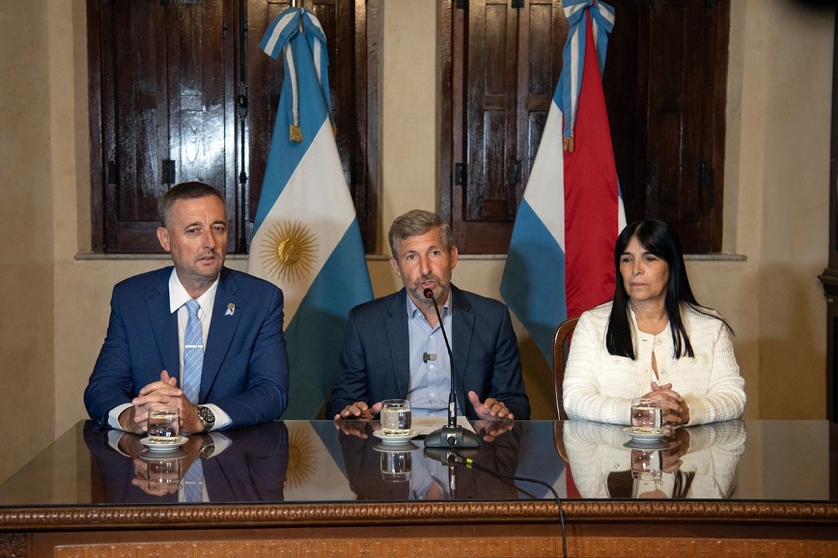 Frigerio encabez&oacute; la conferencia, este martes.