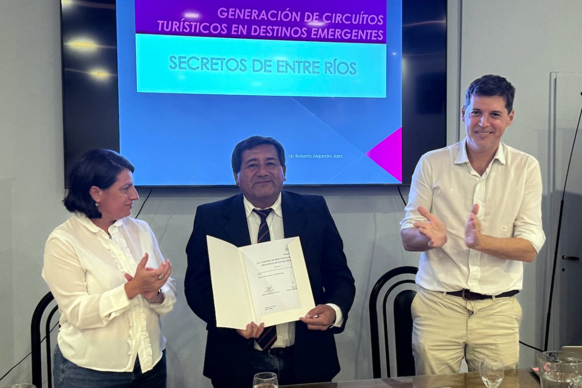 Jara recibi&oacute; el reconomiento de inter&eacute;s provincial