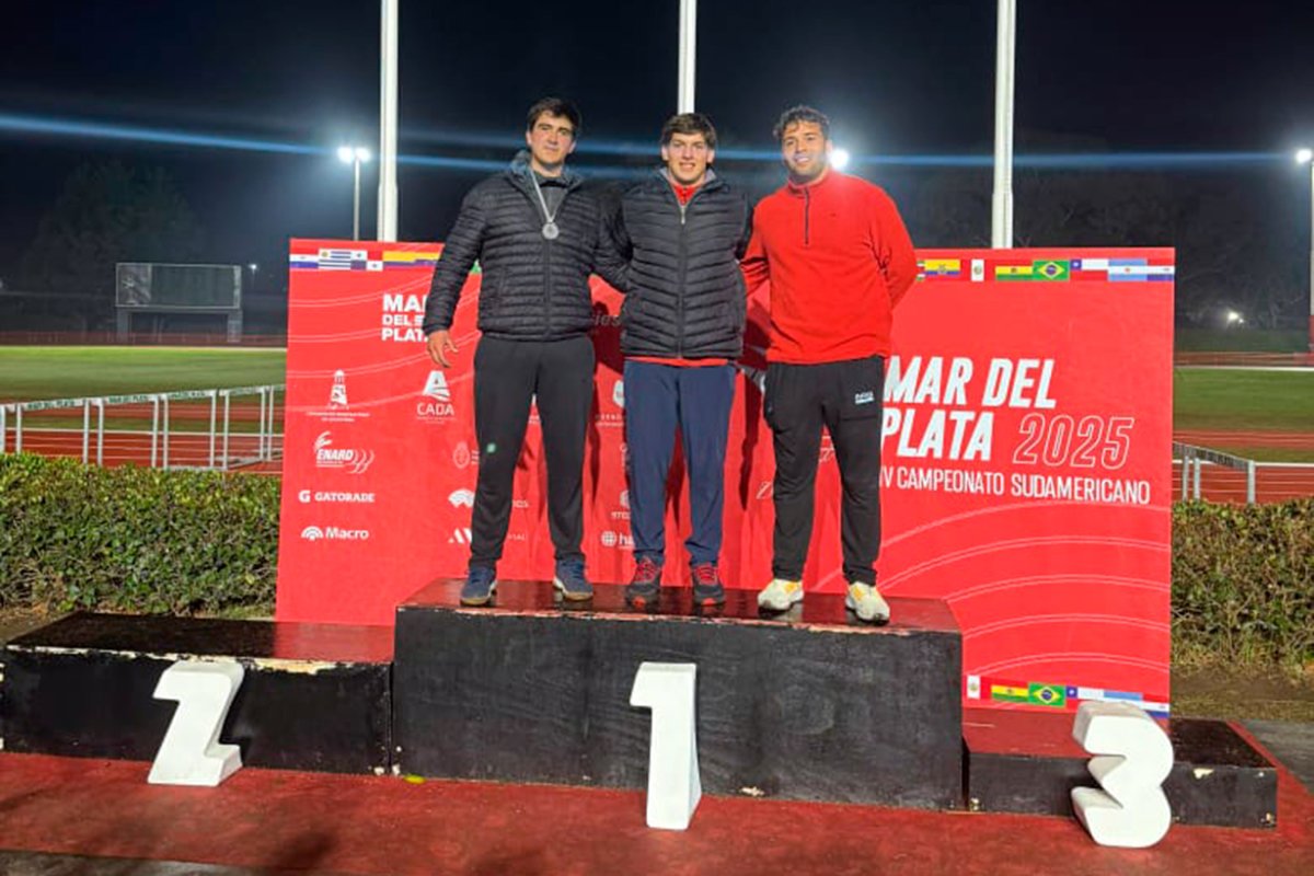 Mi&ntilde;o sum&oacute; al pedestal a sus compa&ntilde;eros.