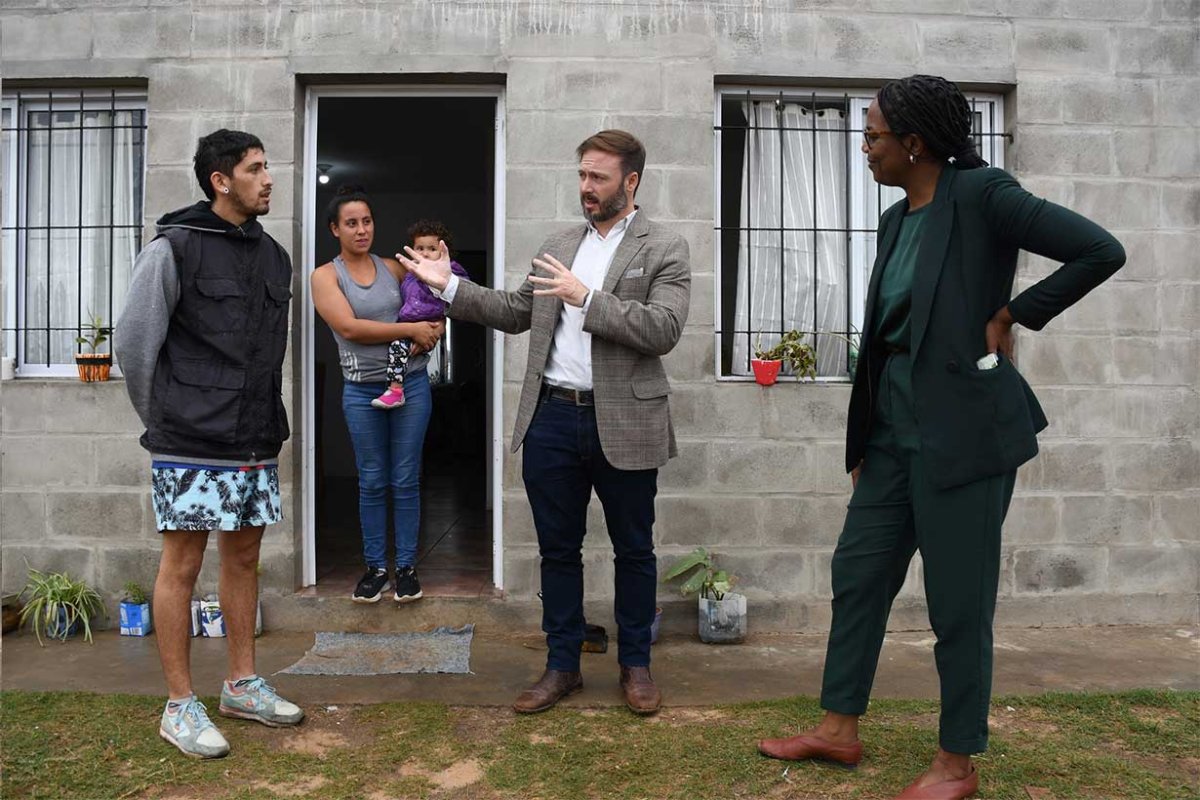 Azcu&eacute; con Susana Edjang, de Corporaci&oacute;n Andina
