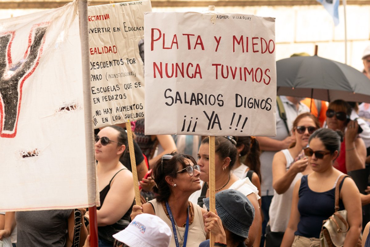 El reclamo docente (foto: La Lucha en la Calle).