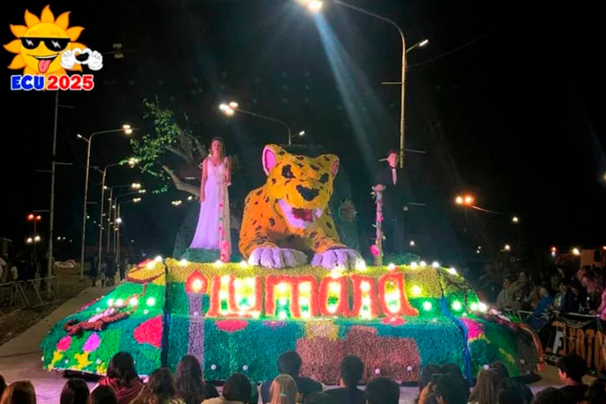 La carroza aleg&oacute;rica que gan&oacute; este a&ntilde;o.