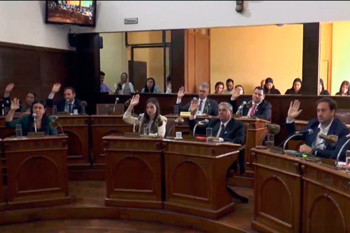 Todos los presentes aprobaron la modificaci&oacute;n.
