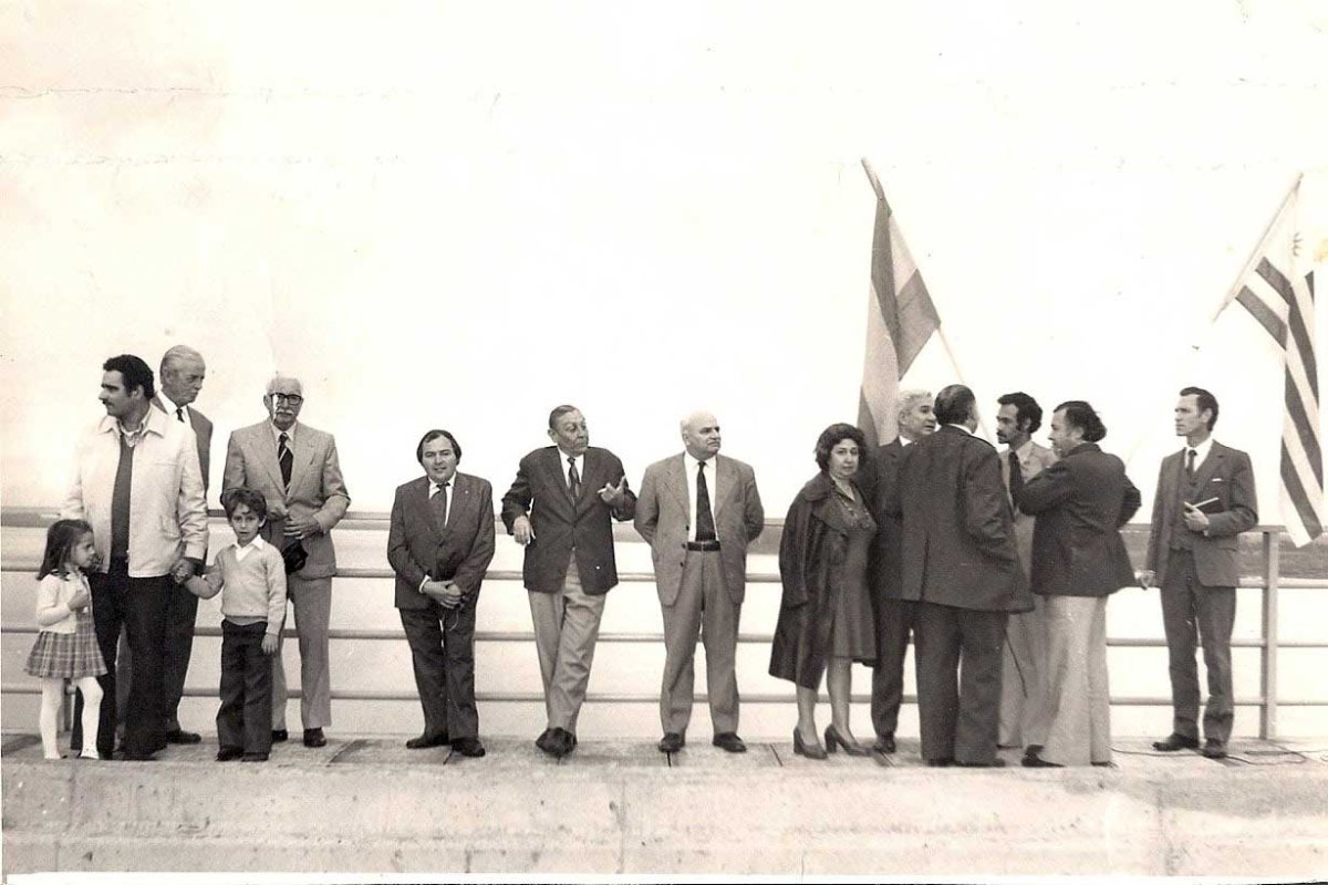 25 de octubre de 1975, entrega de obra
