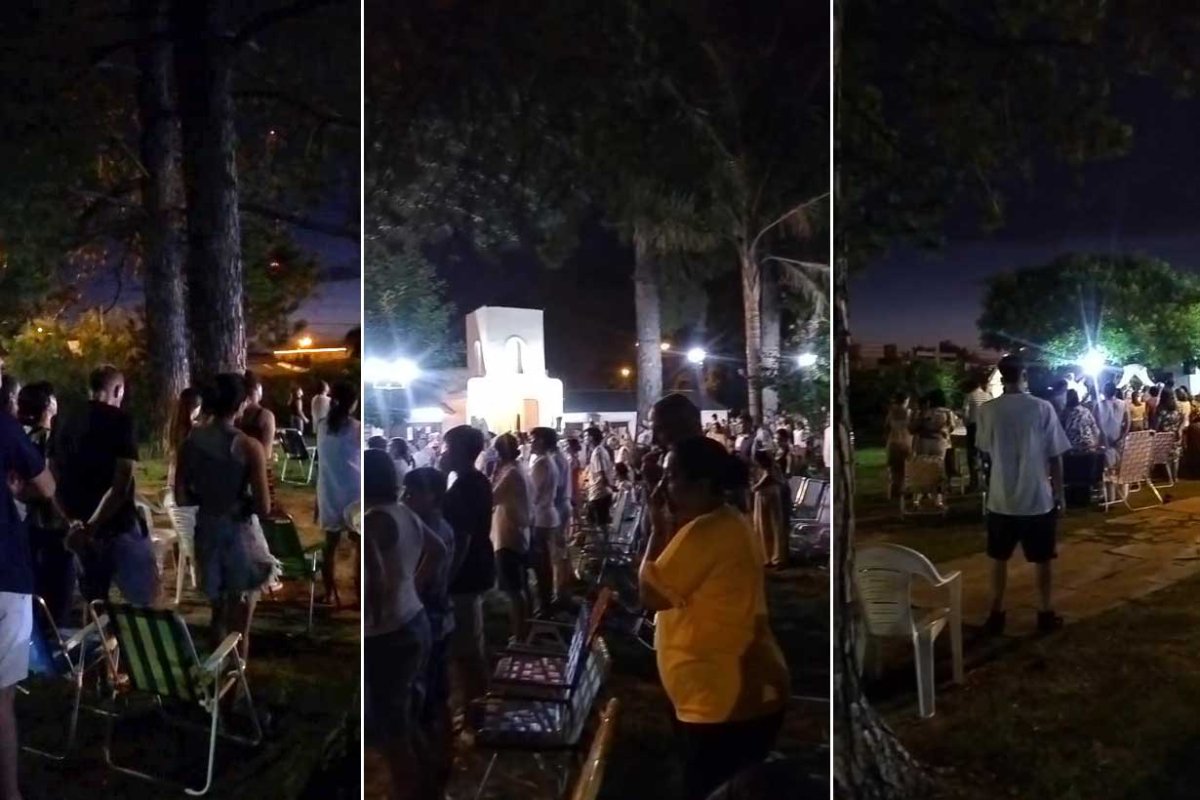 El parque parroquial, colmado de fieles