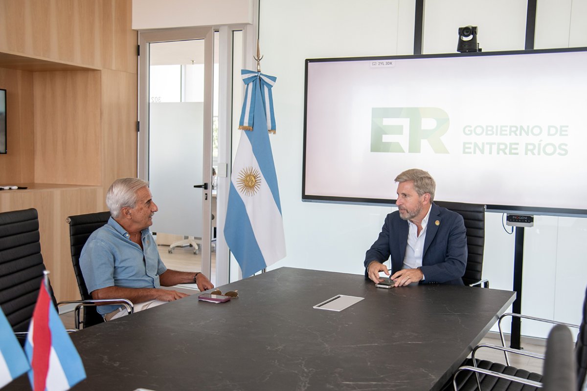 El exgobernador, recibido por el actual mandatario