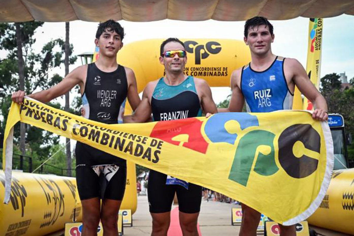 Ruiz con el podio fue campe&oacute;n.