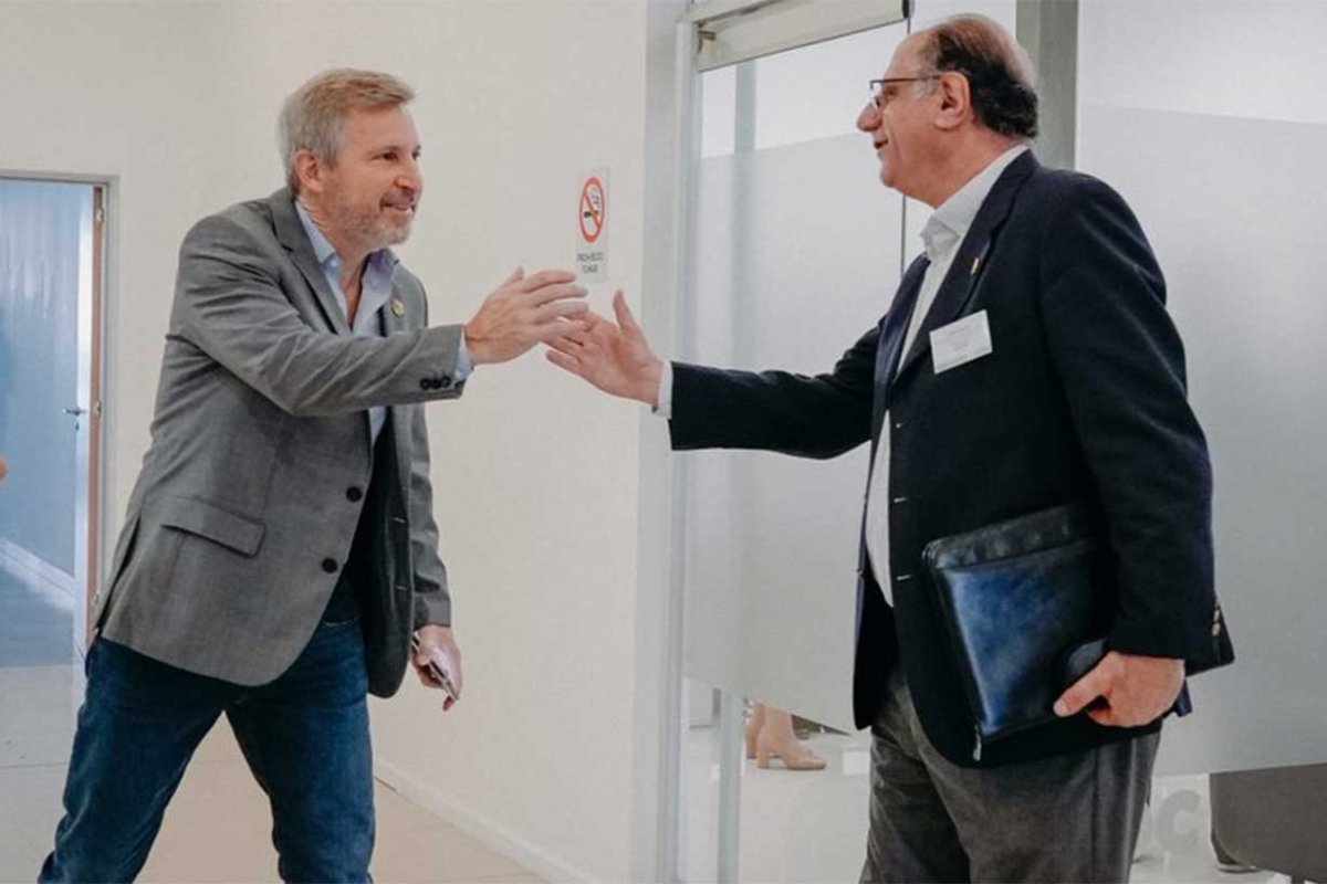 La imagen que poste&oacute; el gobernador junto a Chemes
