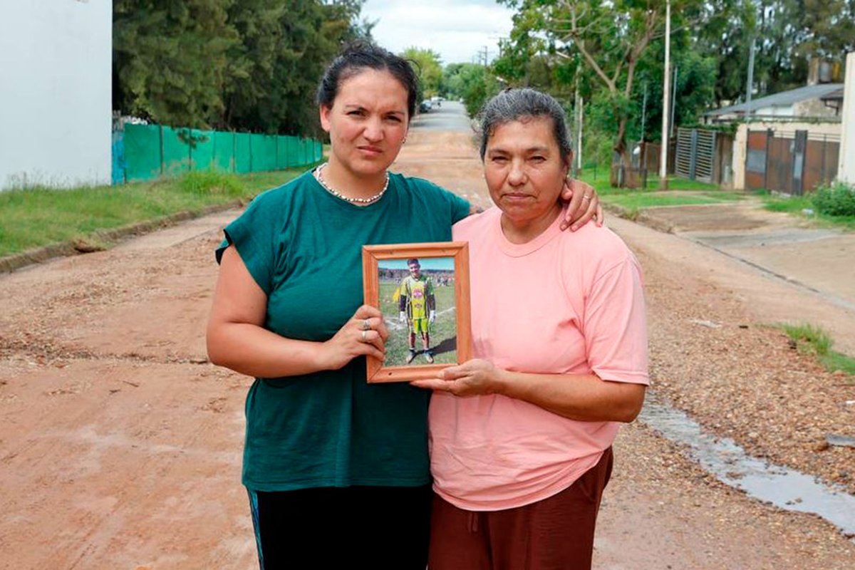La madre y la hermana de Federico Ferreira.