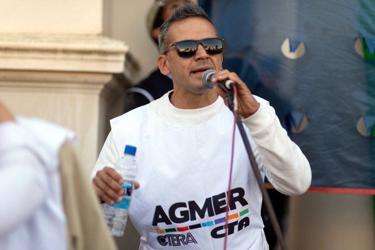 Esteban Gamarra conduce AGMER en Col&oacute;n.