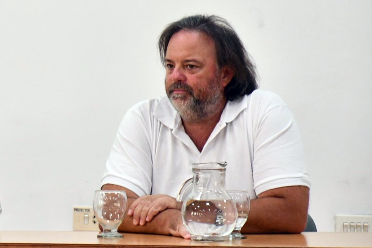 L&oacute;pez explic&oacute; alcances de la emergencia ambiental.