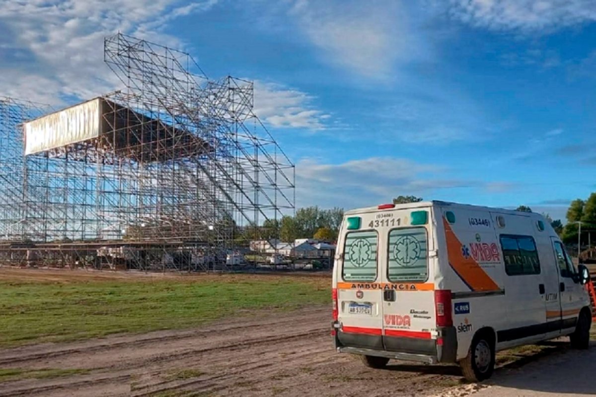 As&iacute; montan el escenario para La Renga.