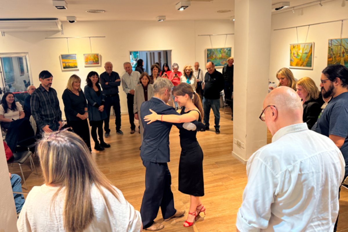 Hubo tango y arte en Casa de Entre R&iacute;os.